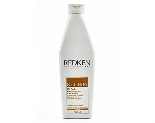 Redken هو أفضل شامبو للشعر الدهني