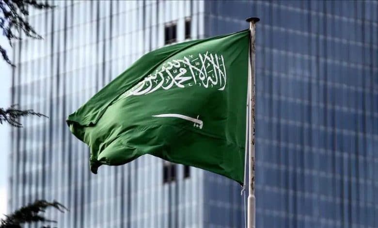 من هم المخالفون لنظام الإقامة والعمل في السعودية؟