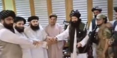 بالفيديو.. شقيق الرئيس الأفغانى أشرف غنى يبايع طالبان