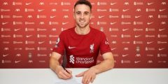 رسمياً.. جوتا يوقع عقدًا جديدًا طويل الأمد مع ليفربول