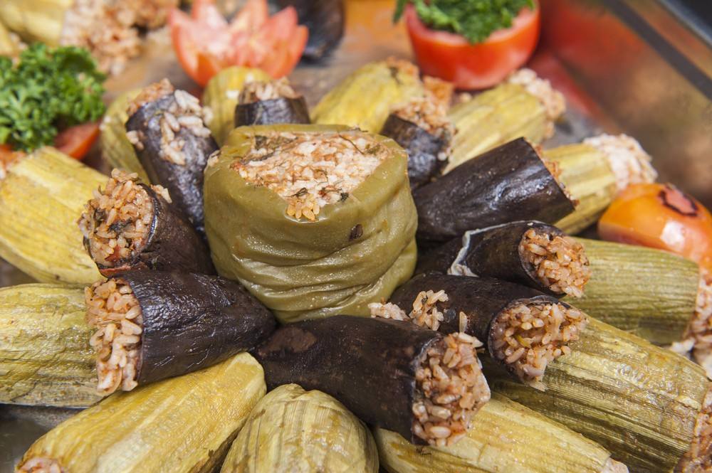 الطعام مع الرسالة M.