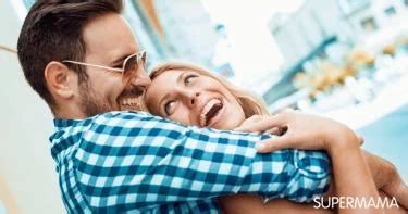 علامات على أن الرجل يتوق لك